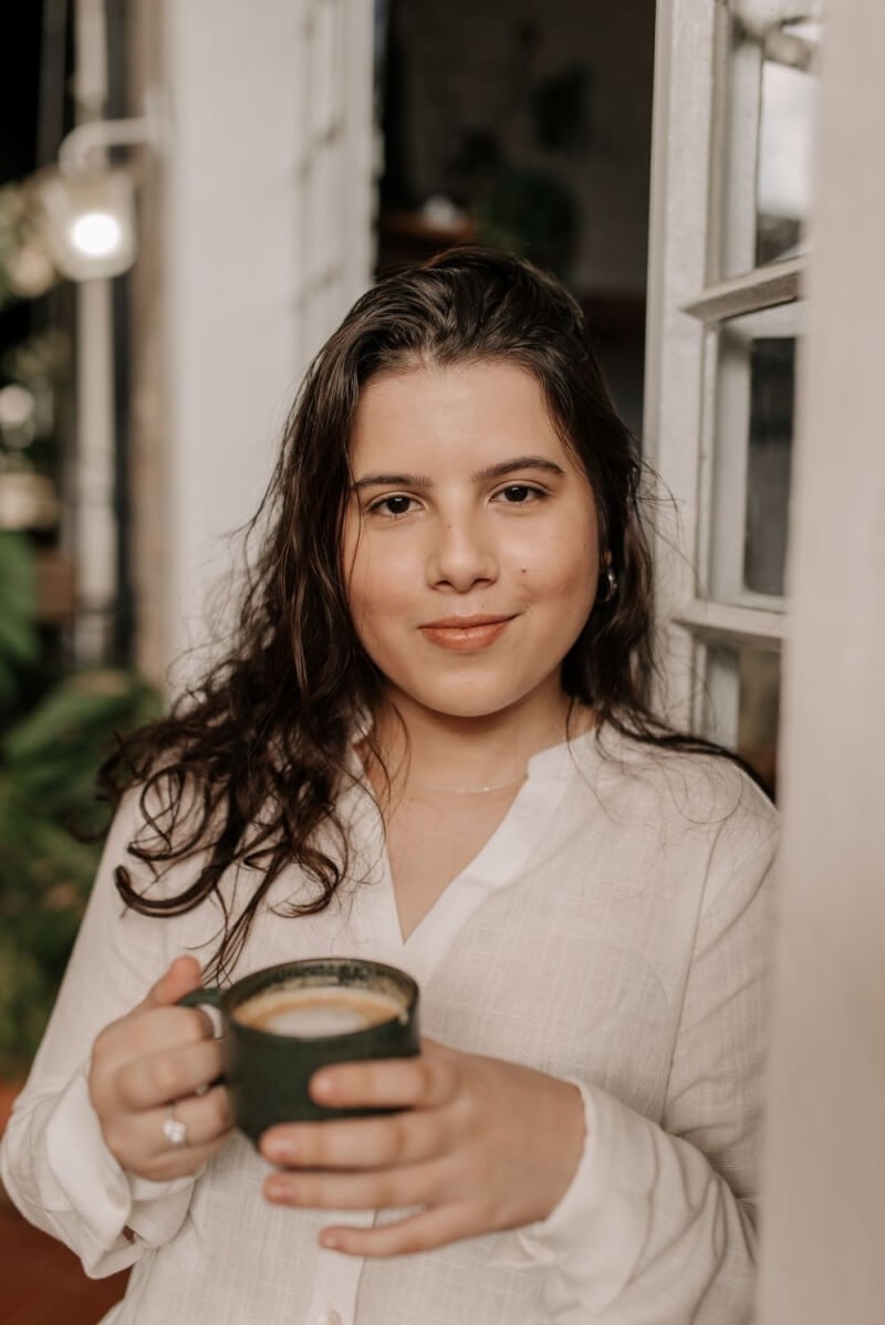 Conheça a Júlia Rios